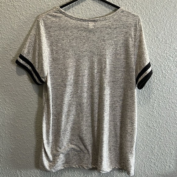 Torrid size 1 tee Heather black “Vacation Mode” - Picture 4 of 6